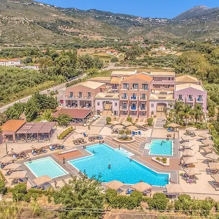 Utopia Resort & Spa-3